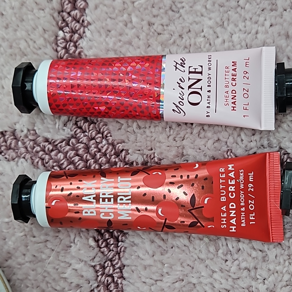 nwt 4 BATH & BODY WORKS Hand Lotions Cherry Merlot, The One, Candy Apple Waikiki - Picture 2 of 3
